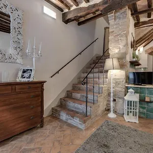 https://living-village-abitare-la-storia.it-tuscanyhotel.com
