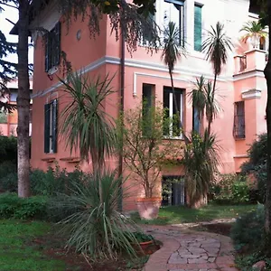 Villino Corbelli Bed & Breakfast Rome